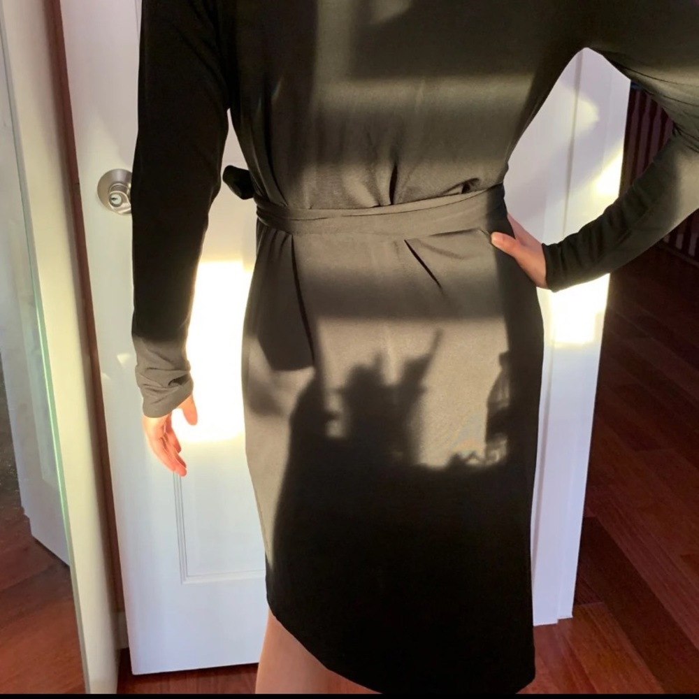 Black Robe - Picture 2 of 3